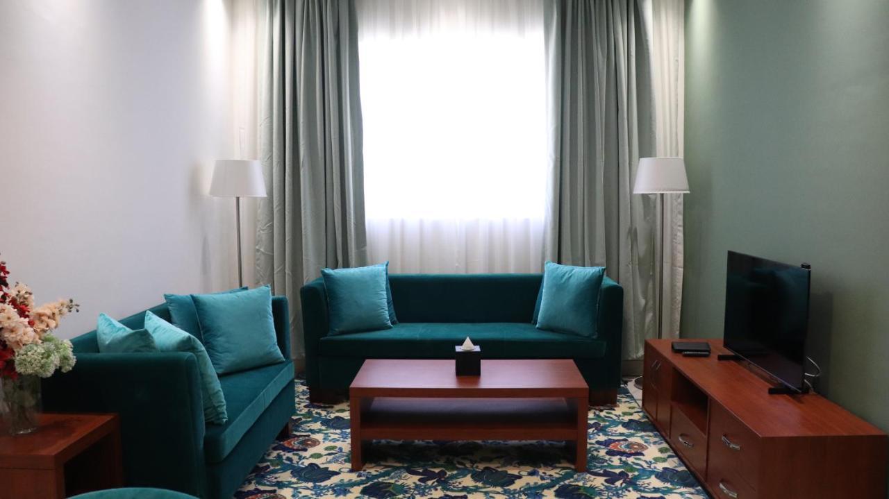 אבו דאבי Al Riyadh Hotel Apartments מראה חיצוני תמונה