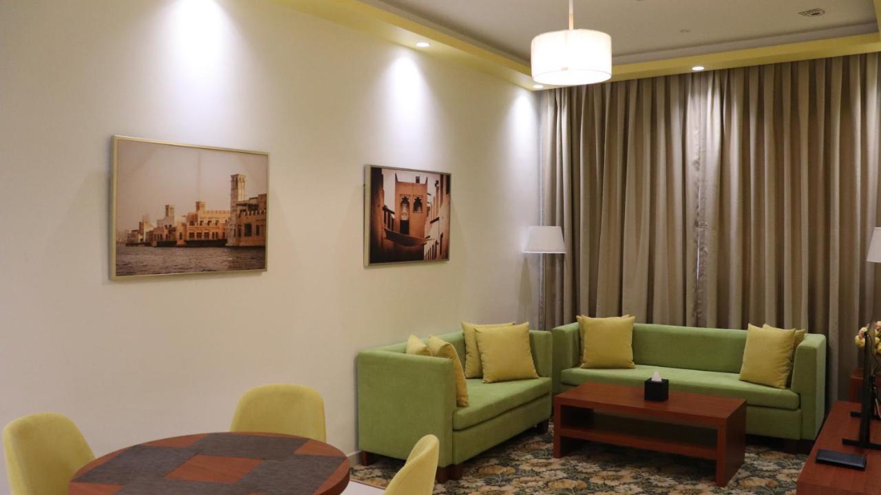 אבו דאבי Al Riyadh Hotel Apartments מראה חיצוני תמונה