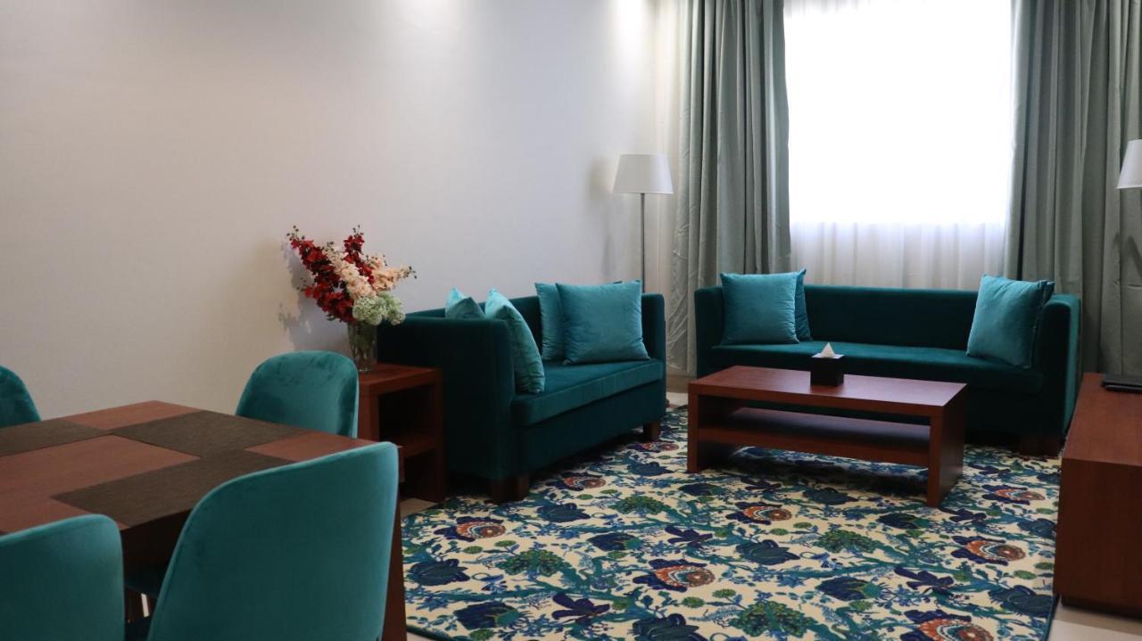 אבו דאבי Al Riyadh Hotel Apartments מראה חיצוני תמונה